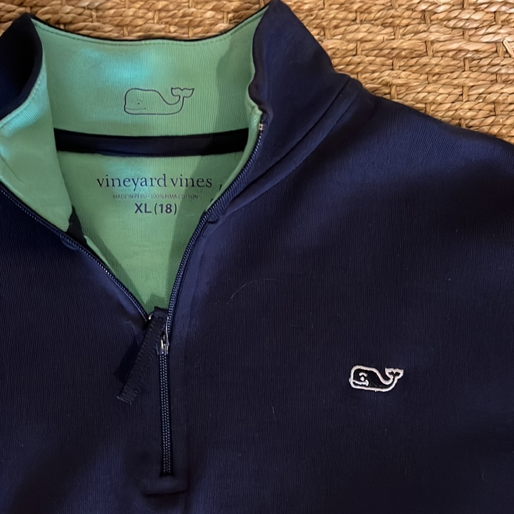 Vineyard Vines Quarter Zip Pullover - New w/o tags Size 18